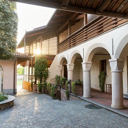 Il Giardino Di Ghilot Bed & Breakfast Cherasco Exterior photo