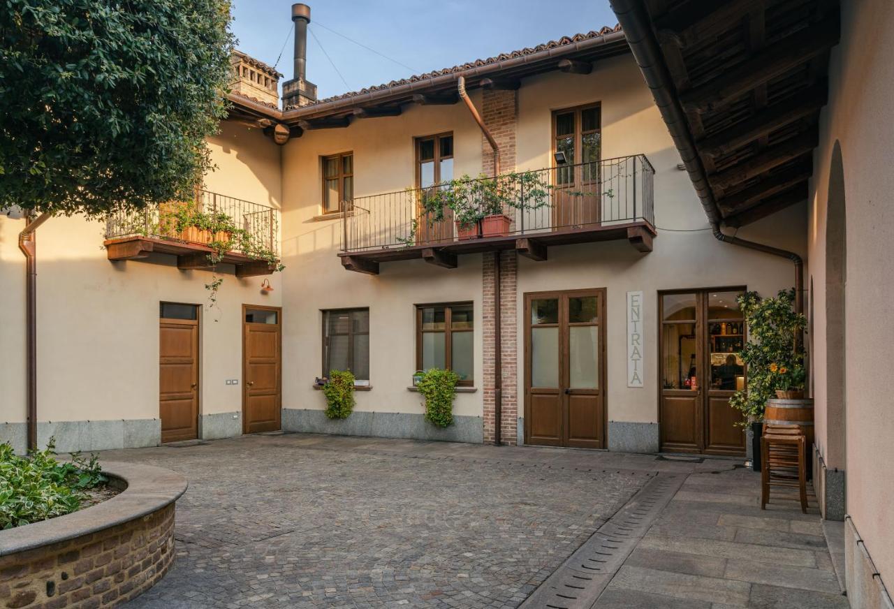 Il Giardino Di Ghilot Bed & Breakfast Cherasco Exterior photo